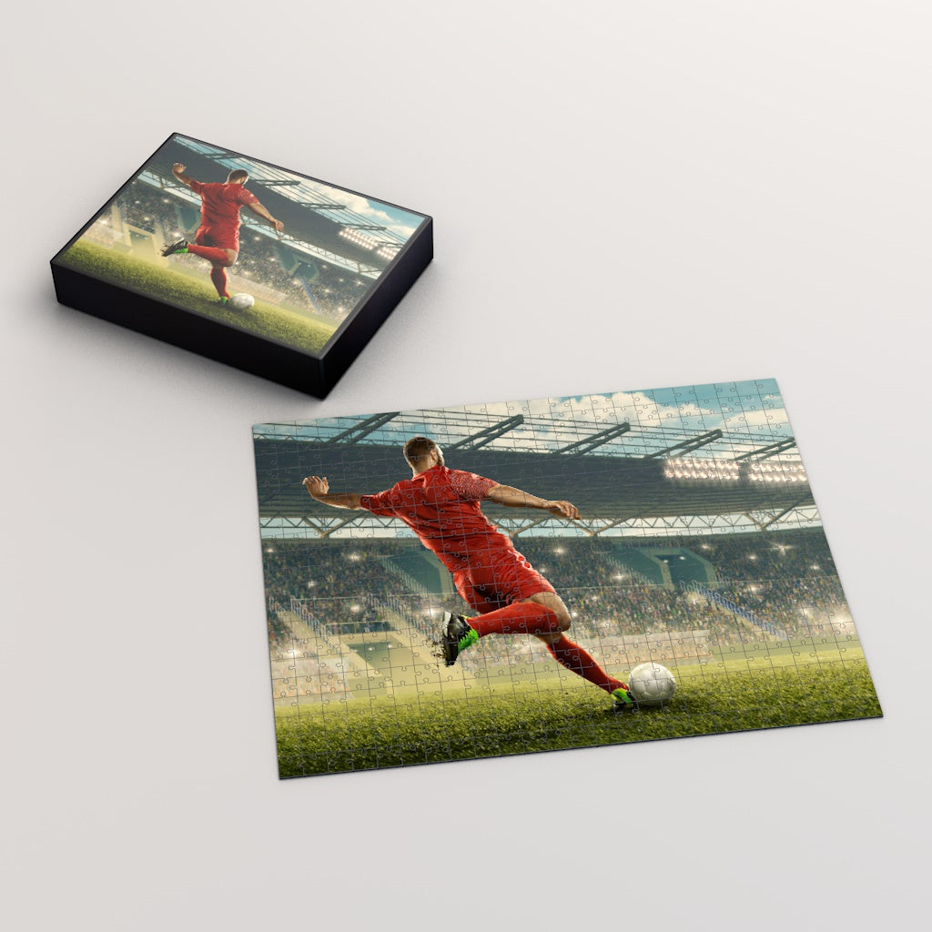 Soccer Player Jigsaw Puzzle (1000 Piece)